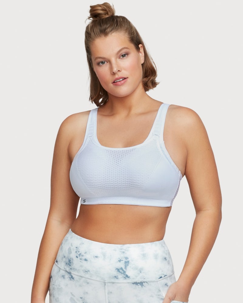 Front of a model wearing a size 36D Custom Control Sports Bra in White by Glamorise Sport. | dia_product_style_image_id:260642